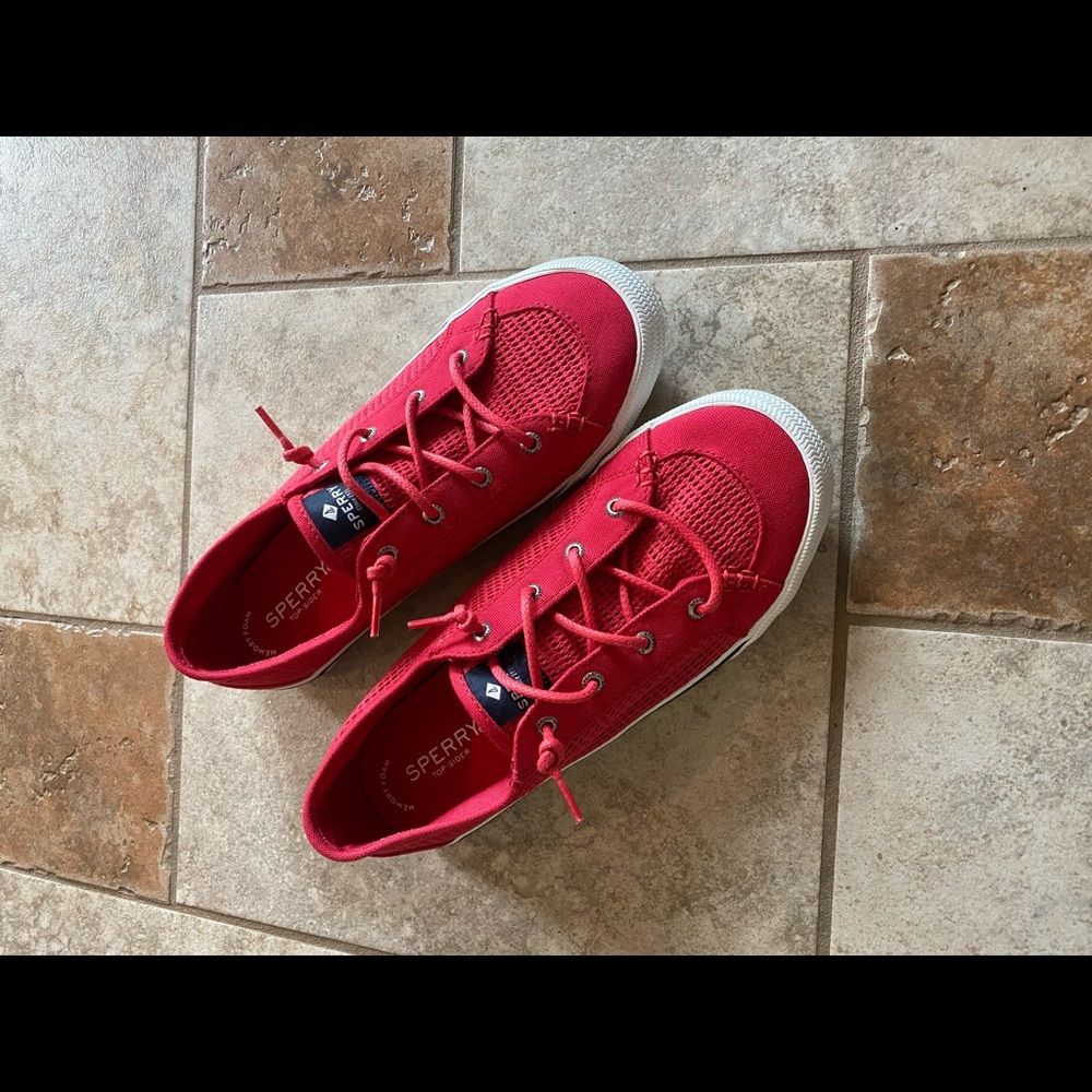 Brand new sperry shoe